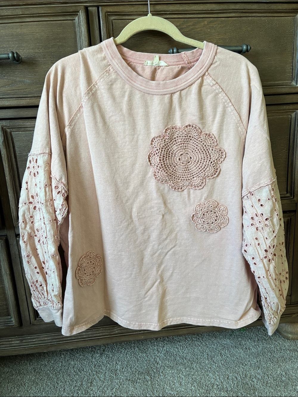 easel Pink Crochet Applique Pullover Sweatshirt